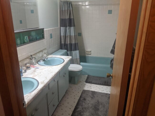 Foto del edificio - 413 S Charter St