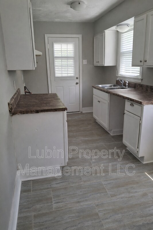Foto del edificio - 2984 Birchdale Dr
