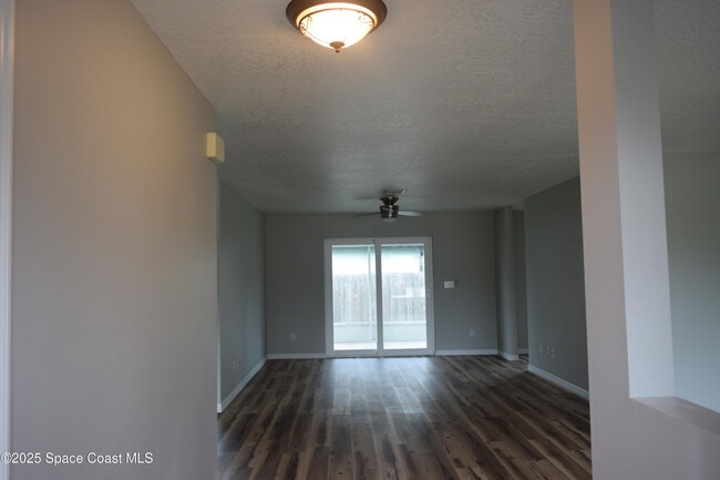 Foto del edificio - 1375 Weiman Rd SE