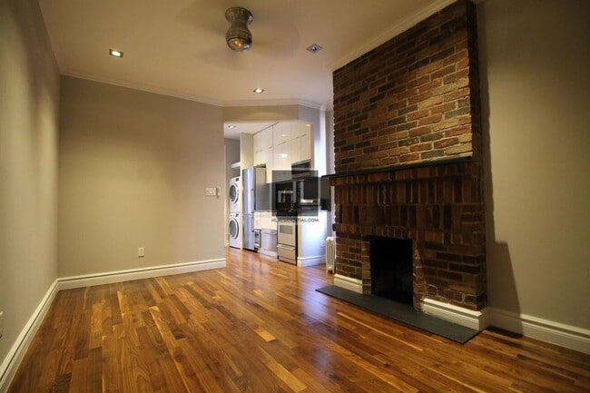 Foto del edificio - East 25th Street