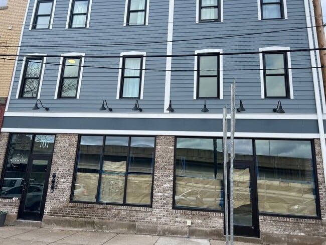 eml649 - eml649 Apartment