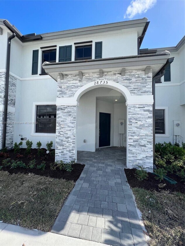 Foto principal - 28735 SW 132nd Ave