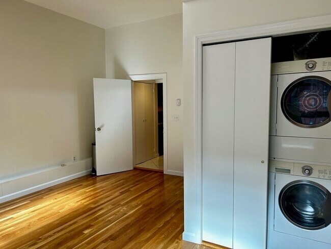 Foto del edificio - 330 Beacon St