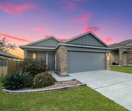 Building Photo - 353 Bronco Billy Dr