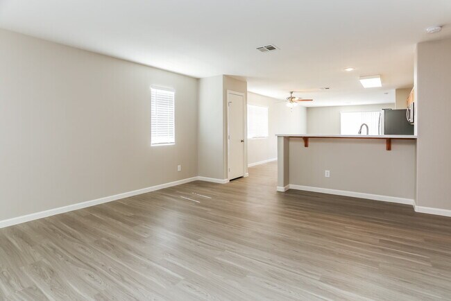 Foto del edificio - 7905 Odysseus Ave