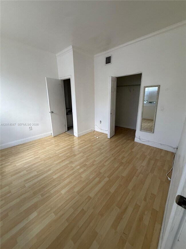 Foto del edificio - 1342 Drexel Ave