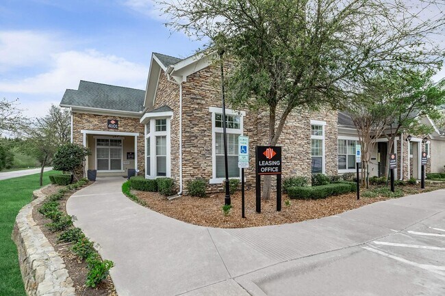 Foto del edificio - 4101 Delafield Ln