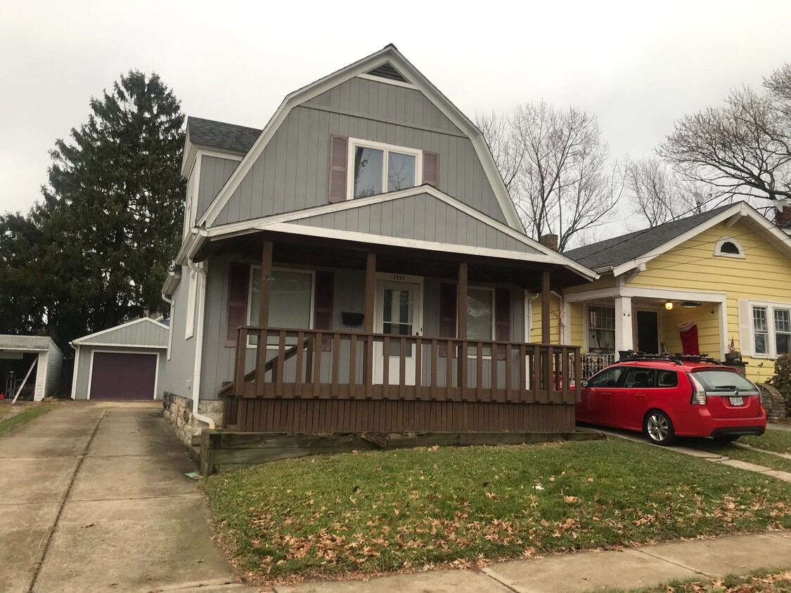 Foto principal - Renovated 2bed, 1bath single family house ...