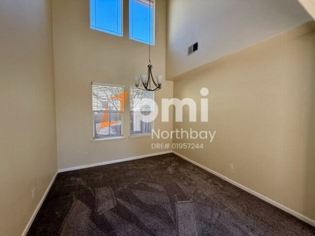 Building Photo - 869 Emerald Hills Cir