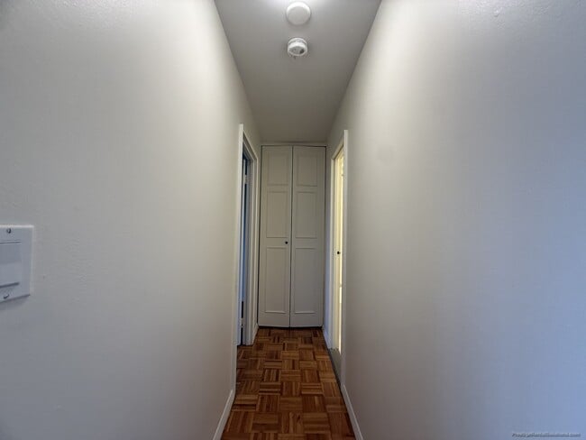 Building Photo - 219 Freeman St