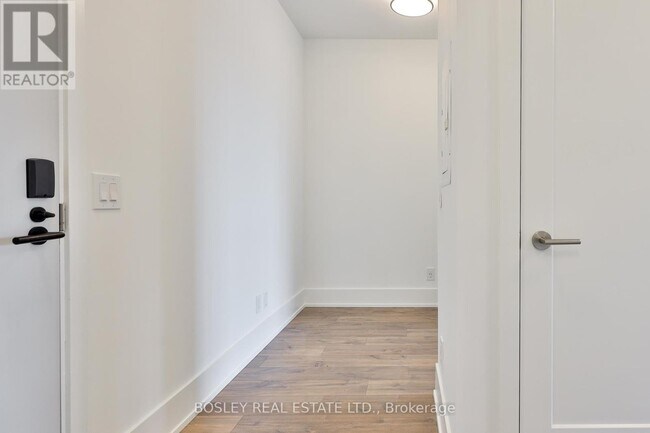 Photo du bâtiment - 115 Denison Ave