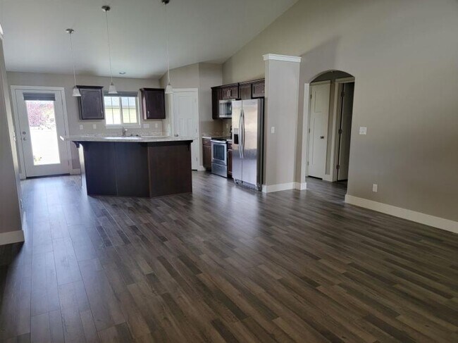 Foto del edificio - 3 bedroom in Billings MT 59106
