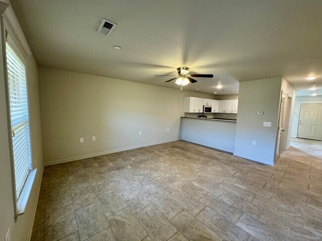 Building Photo - 101 Turnrow Ct