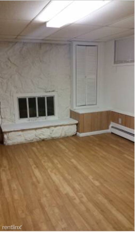 Building Photo - 111 Crans Mill Rd