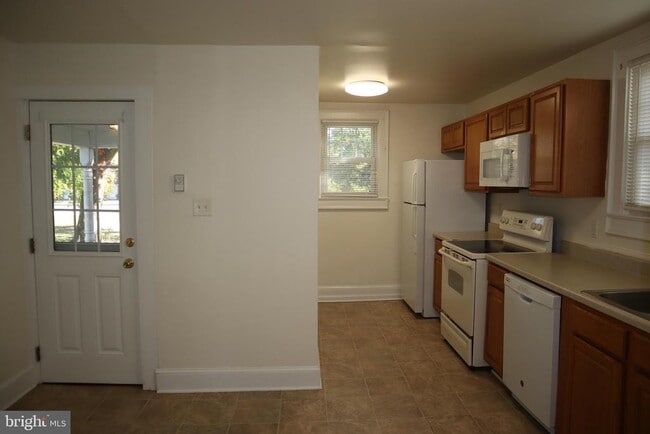 Foto del edificio - 513 Decatur Ave