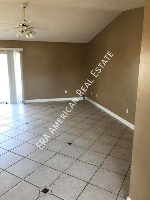 Building Photo - 222 Westview Dr