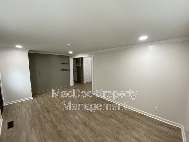 Foto del edificio - 6712 Caribou Ct