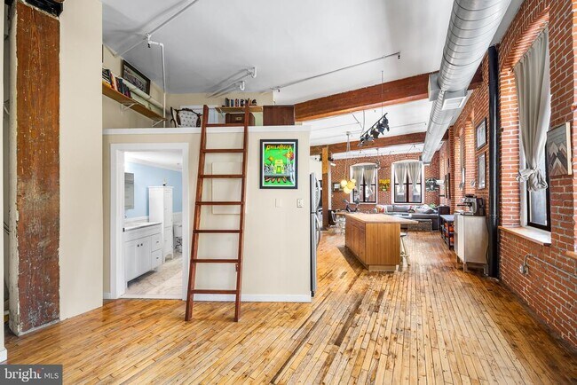 Building Photo - 428-40 N 13th St