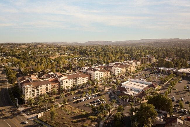 Foto del edificio - Reata Oakbrook Village