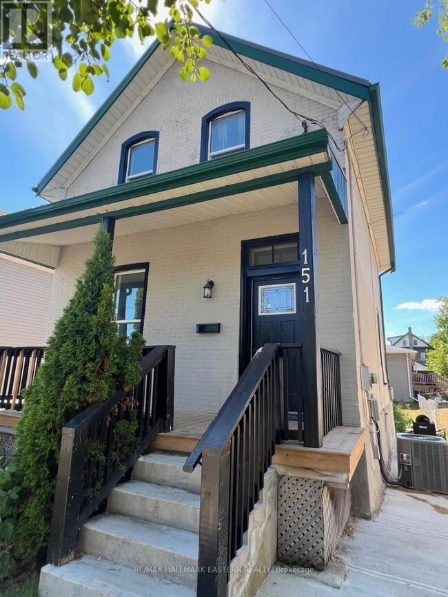Building Photo - 151 Park Pl