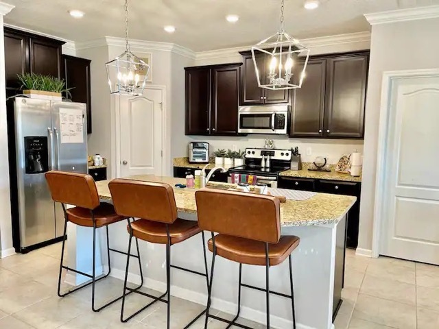 Kitchen Island - 1488 Aspenwood Dr