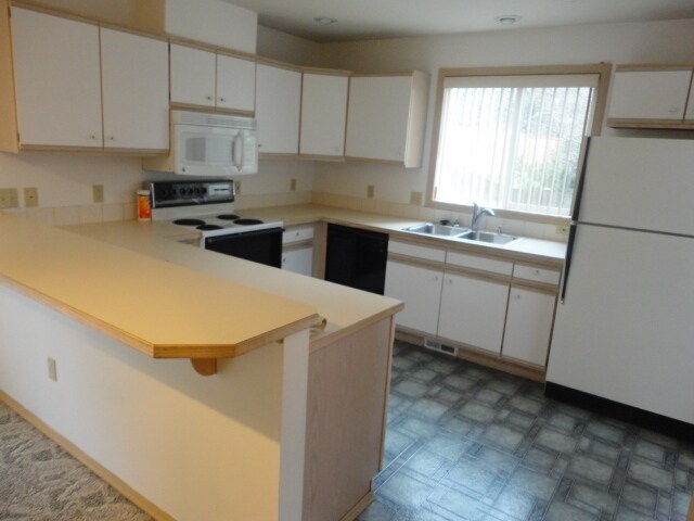 Building Photo - House For lease - Maple Valley -- Charming...