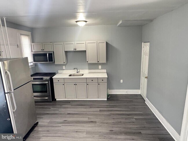 Foto del edificio - 3400 Elmley Ave