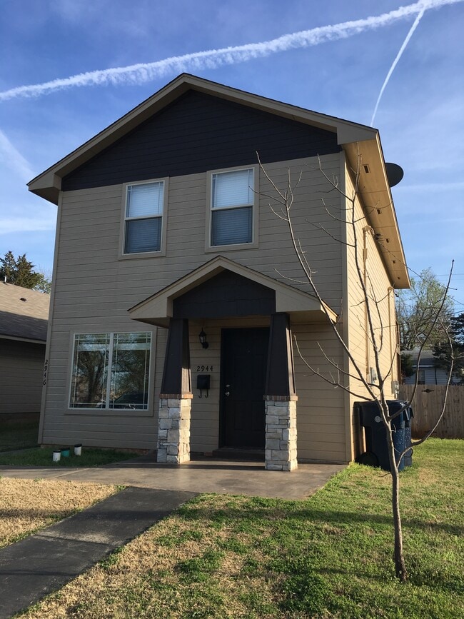 Building Photo - 2944 Northwest 30th Street