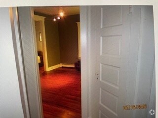 Building Photo - 67 Schubert St
