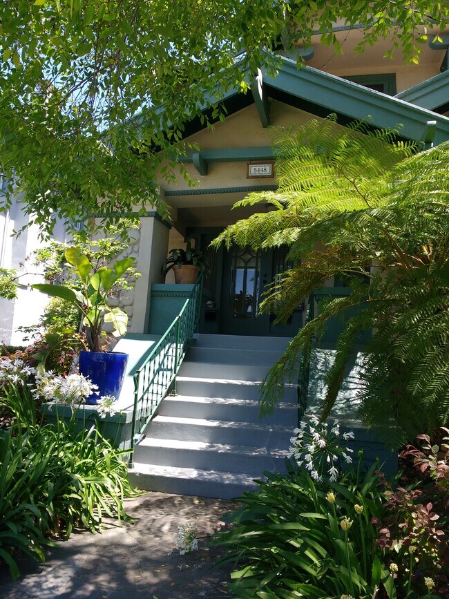 Welcome - 5448 Broadway