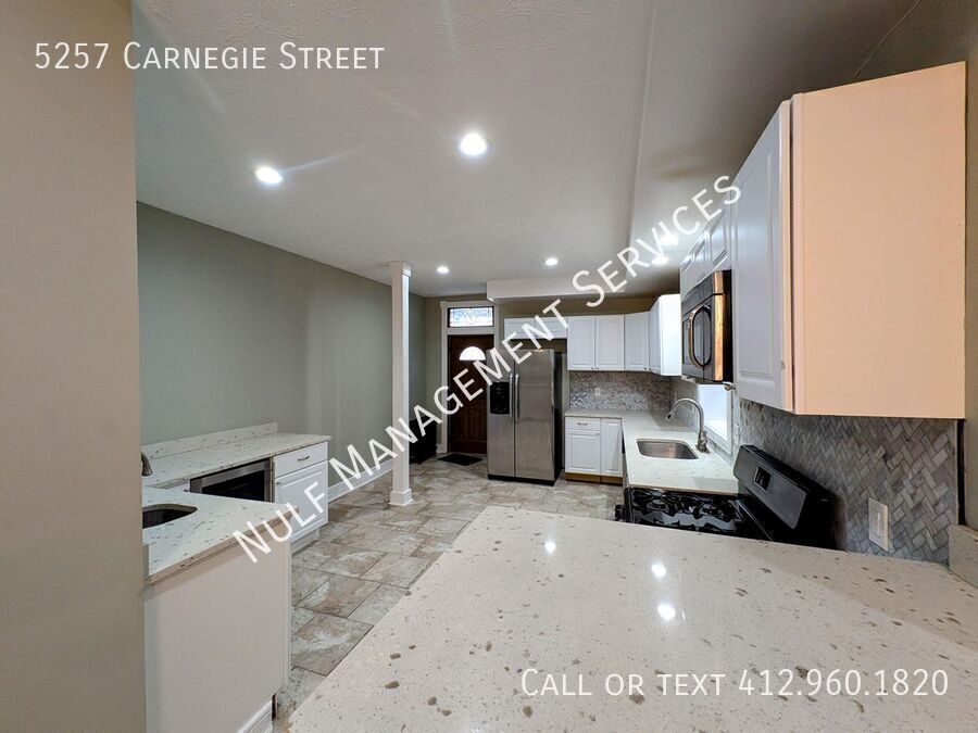 Photo - 5257 Carnegie Street-