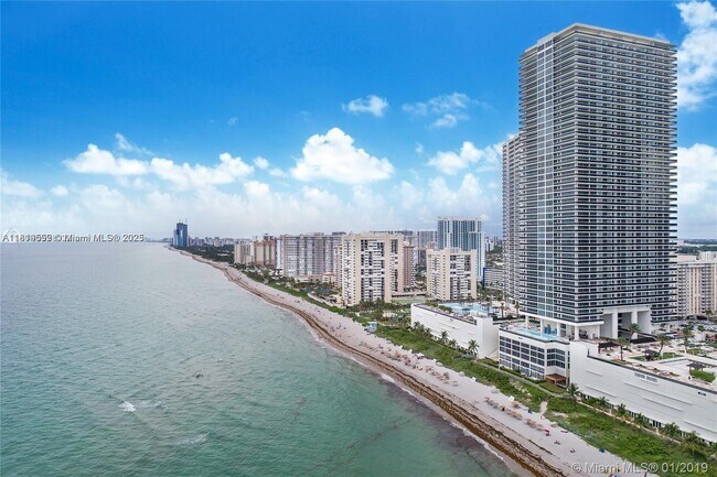 Building Photo - 1800 S Ocean Dr