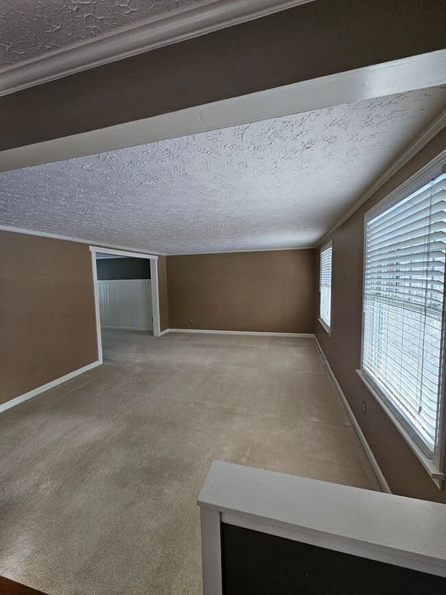 Building Photo - Gorgeous Home in Echo Hill