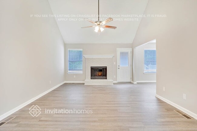 Building Photo - 135 Carrera Rd