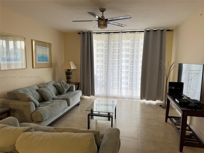 Building Photo - 2080 S Ocean Dr