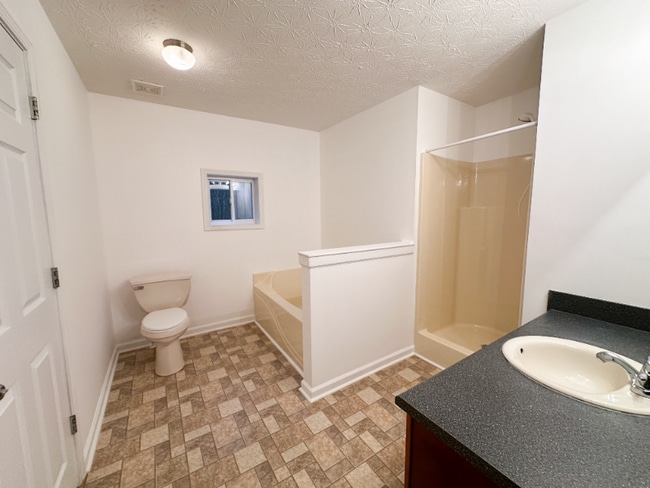 Building Photo - 600 Indian Trail