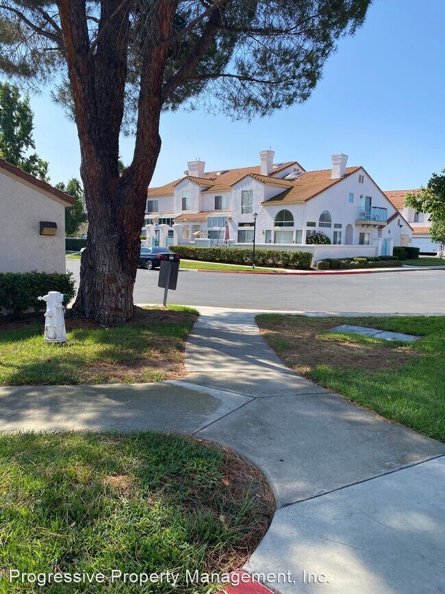 Building Photo - 3 br, 2.5 bath House - 29500 Courtney Place