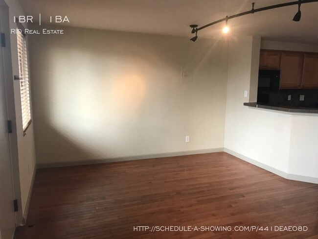 Foto del edificio - 1685 N Colorado Blvd