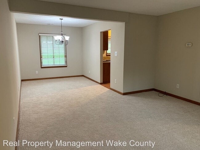 Building Photo - 4 br, 2.5 bath House - 313 Indigo Drive