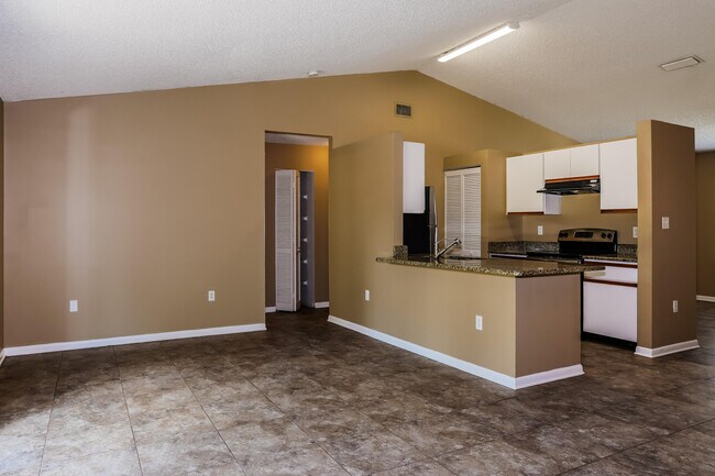 Building Photo - 253 Emerson Dr NW