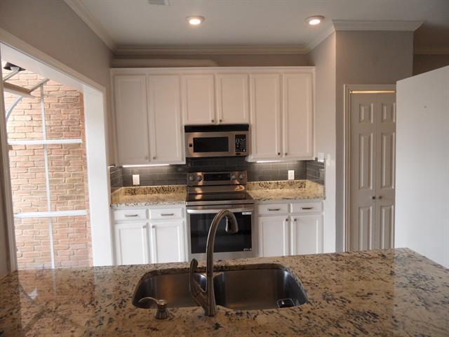 Foto del edificio - 5731 Remington Park Square