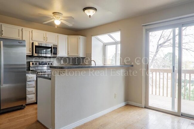 Building Photo - 471 Rolling Hills Dr