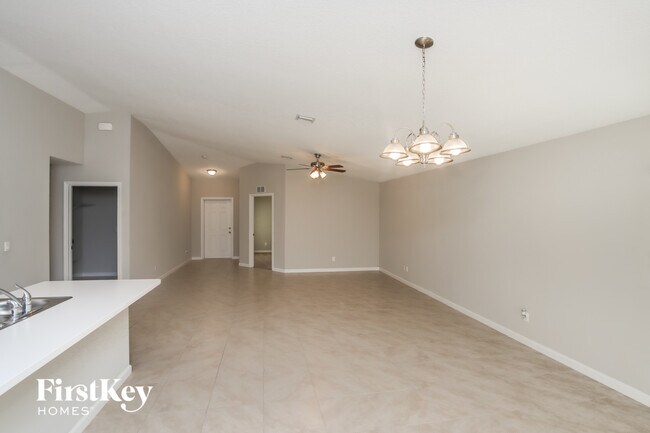 Foto del edificio - 1525 Talbott St