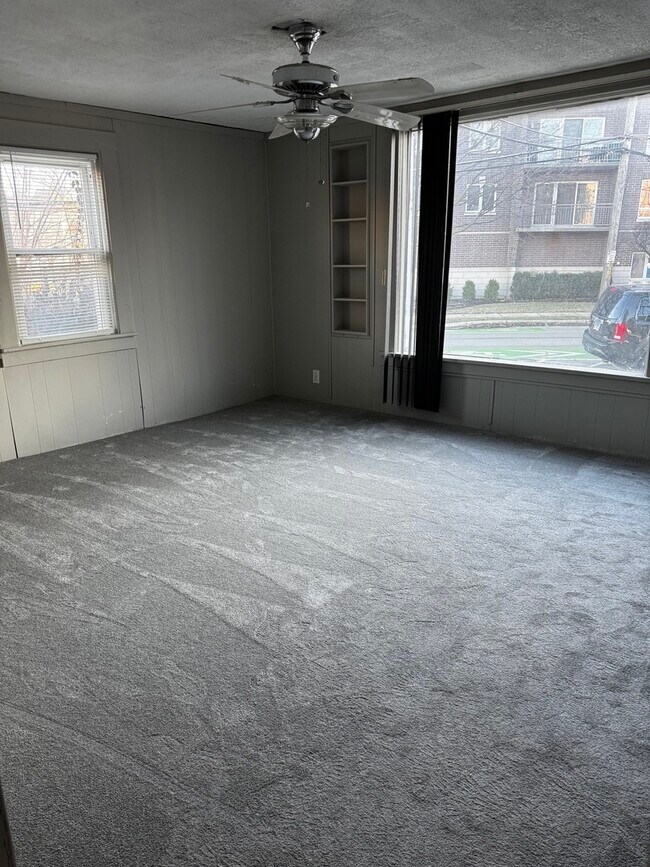 Foto del edificio - 1488 E Thacker St