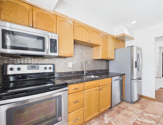 Photo - READY TO GO! 4 bed + 3.5 Baths - FRESH and ready House