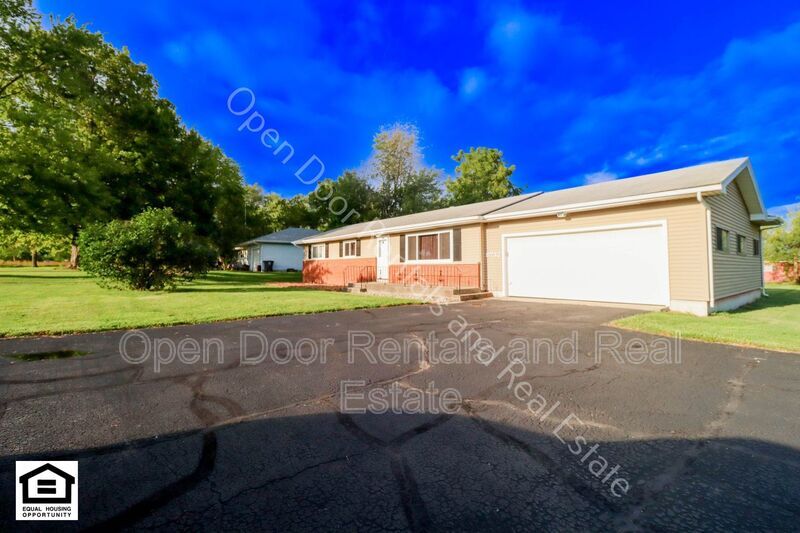 Foto principal - 9732 Maysville Rd