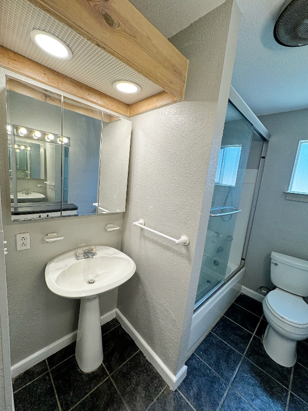 Building Photo - 419 Westhill Pl