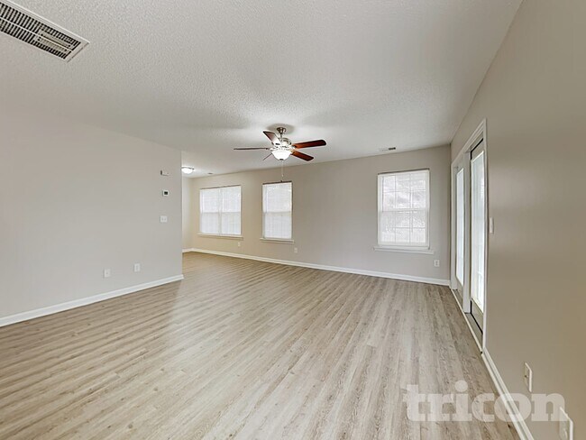 Foto del edificio - 3000 Grand Look Ct