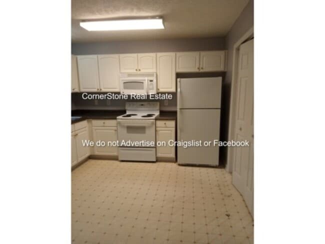 Foto del edificio - 405 Cityview Ln