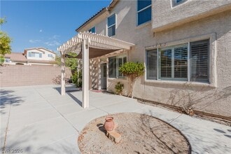 Building Photo - 10517 Jeremy Ridge Ave
